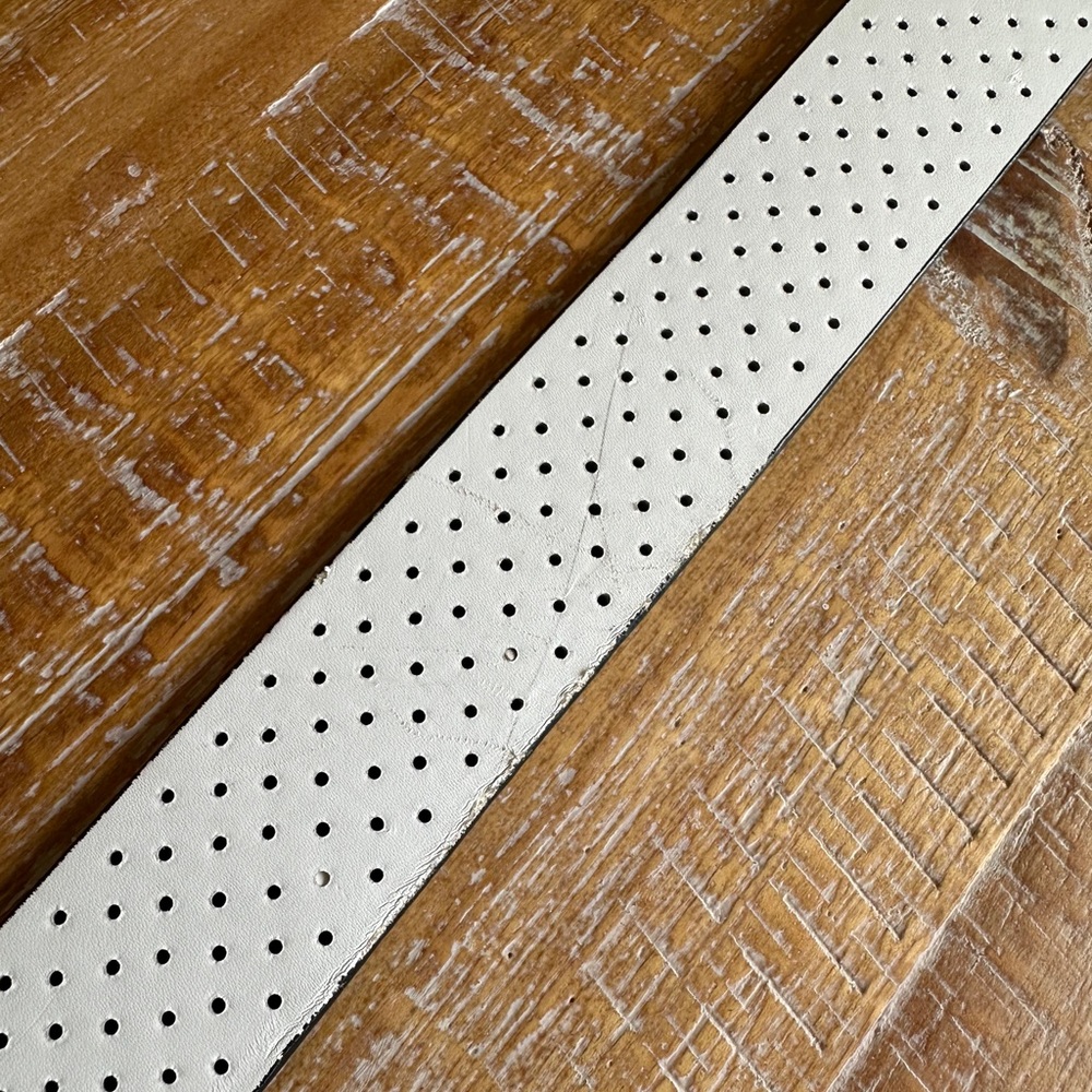Nike Perforated Reversible Belt - Picture 8 of 8